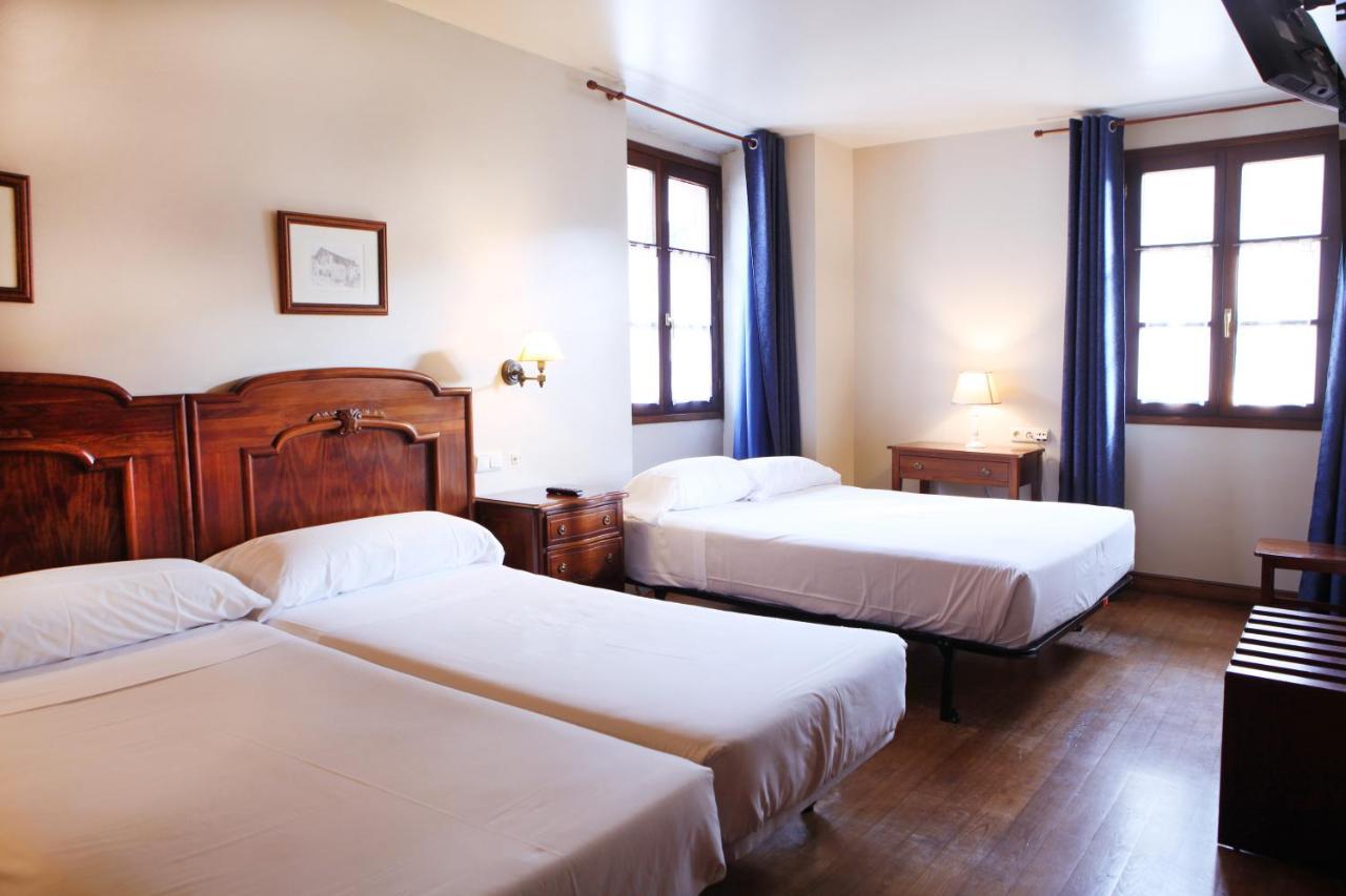 Hostal Antxitonea Elizondo Eksteriør bilde
