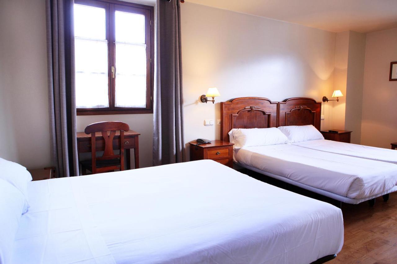 Hostal Antxitonea Elizondo Eksteriør bilde